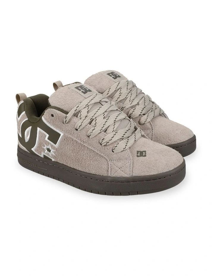 Court Graffik S Skate Shoes in Taupe/Olive image 2
