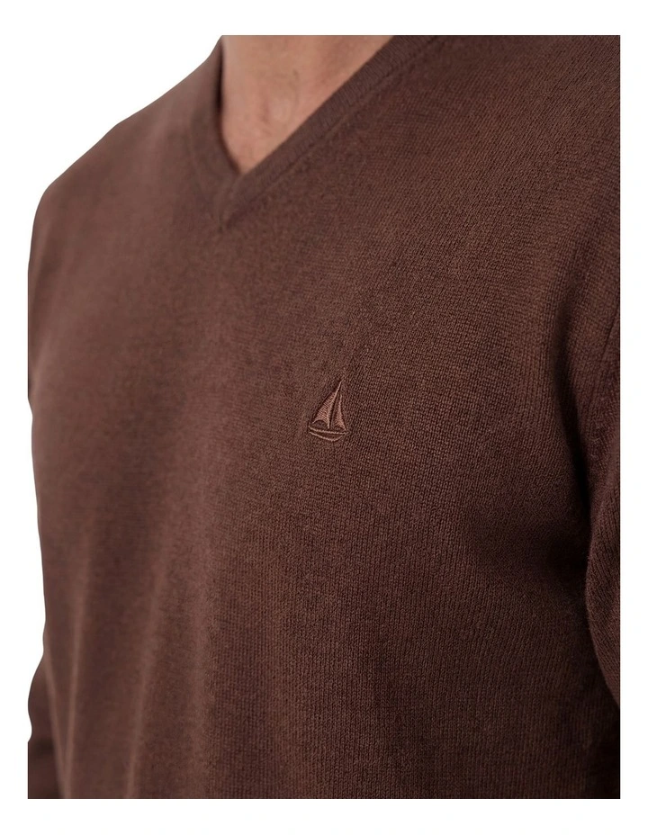 V-Neck Jumper in Chocolate image 4