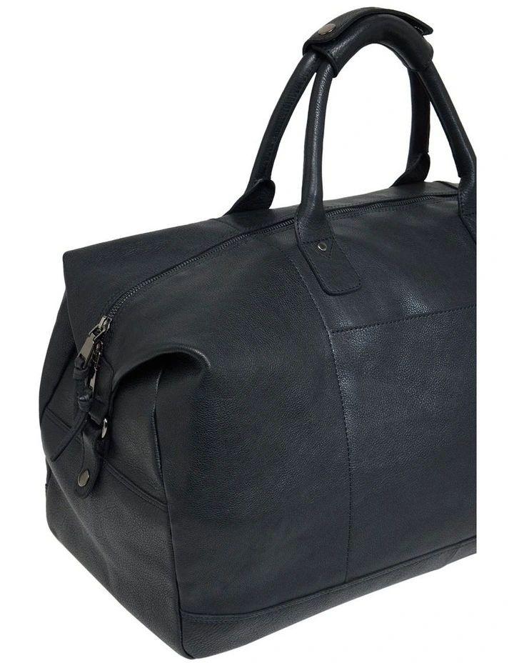 Duke Xl Holdall in Black image 2