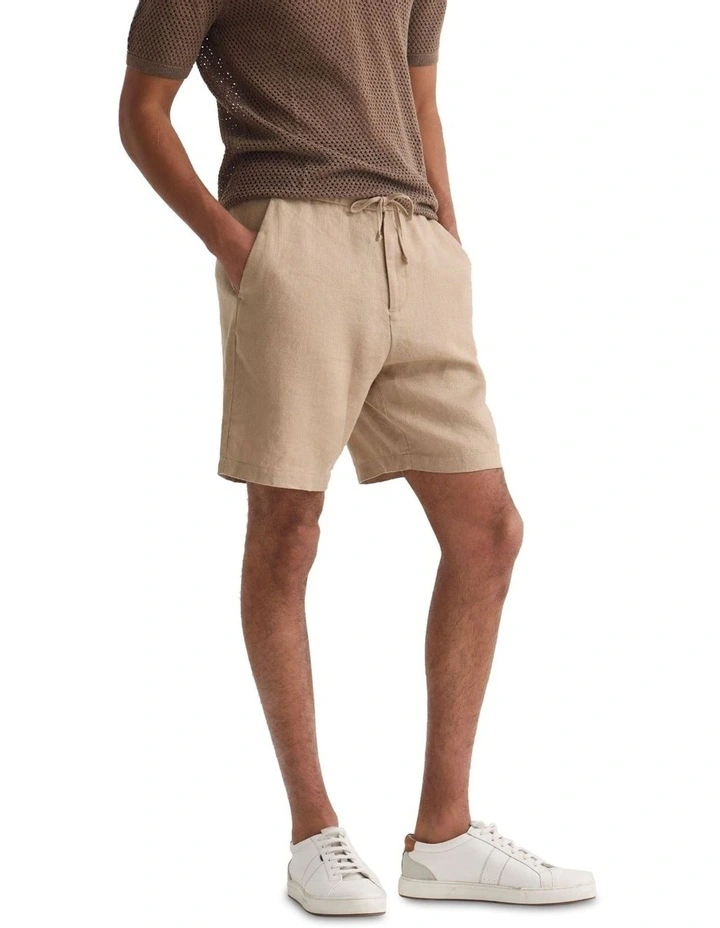 Harley Linen Shorts in Sand image 3