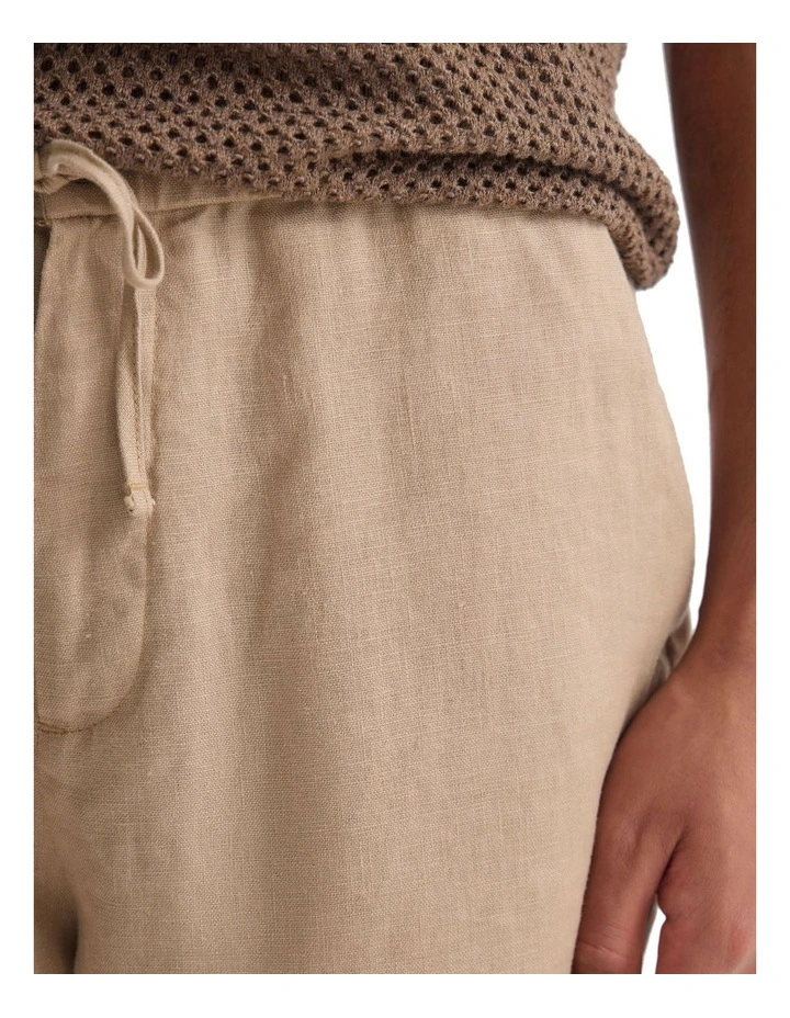 Harley Linen Shorts in Sand image 6