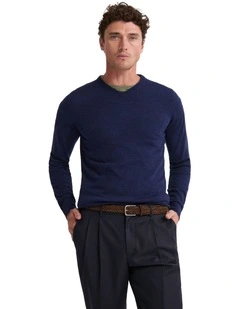 Basic V-Neck Pure Wool Pullover in Navy