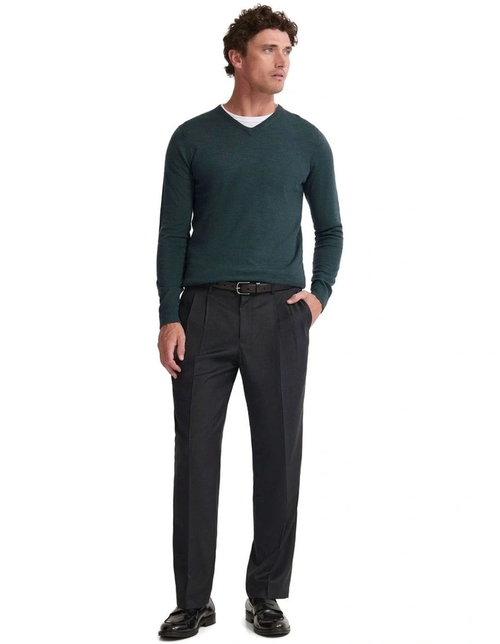 Basic V-Neck Pure Wool Pullover in Forest image 5