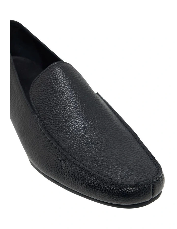 Otis Loafer in Black image 4
