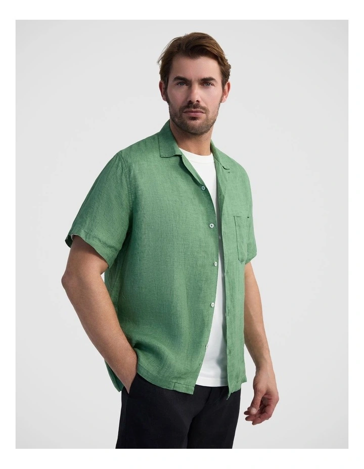Griffin Delave Linen Short Sleeve Shirt in Pea Green image 3