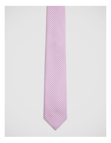 Pink colour
