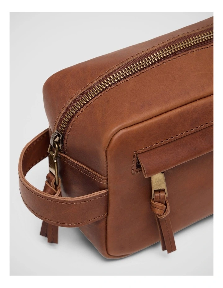 Odyssey Leather Washbag in Chestnut image 3
