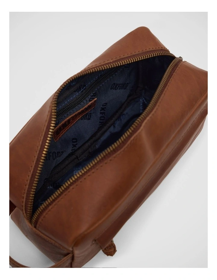 Odyssey Leather Washbag in Chestnut image 4