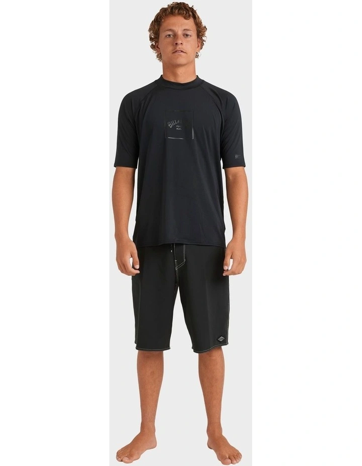 Boxed Arch Rash Vest In Stealth image 5