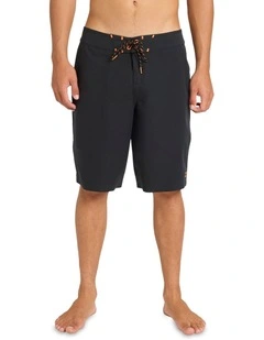 Boat Trip Pro Boardshorts 20 Inch in Black