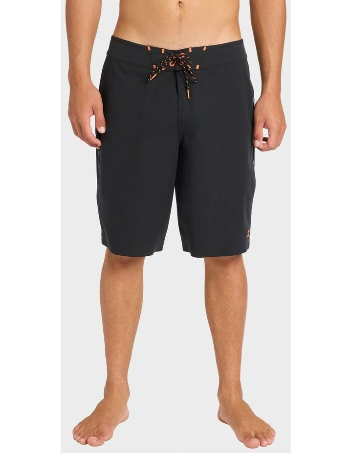 Boat Trip Pro Boardshorts 20 Inch in Black image 1