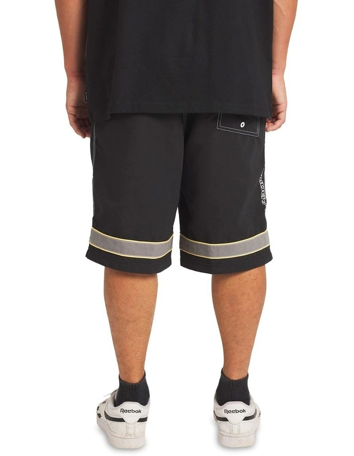 Throw Ons Boardshorts 2.0 21" in Black image 2