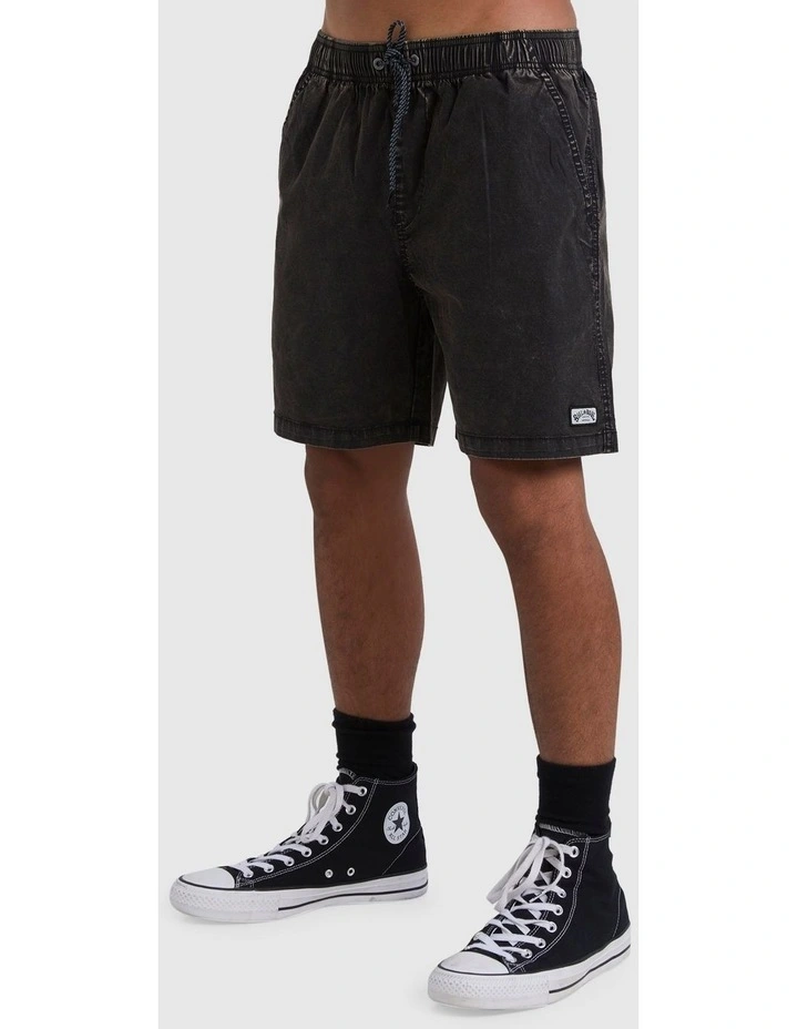 Mario Shorts 17" in Black image 3