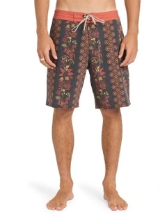 Sundays Lo Tide Boardshorts 18.5 in Black