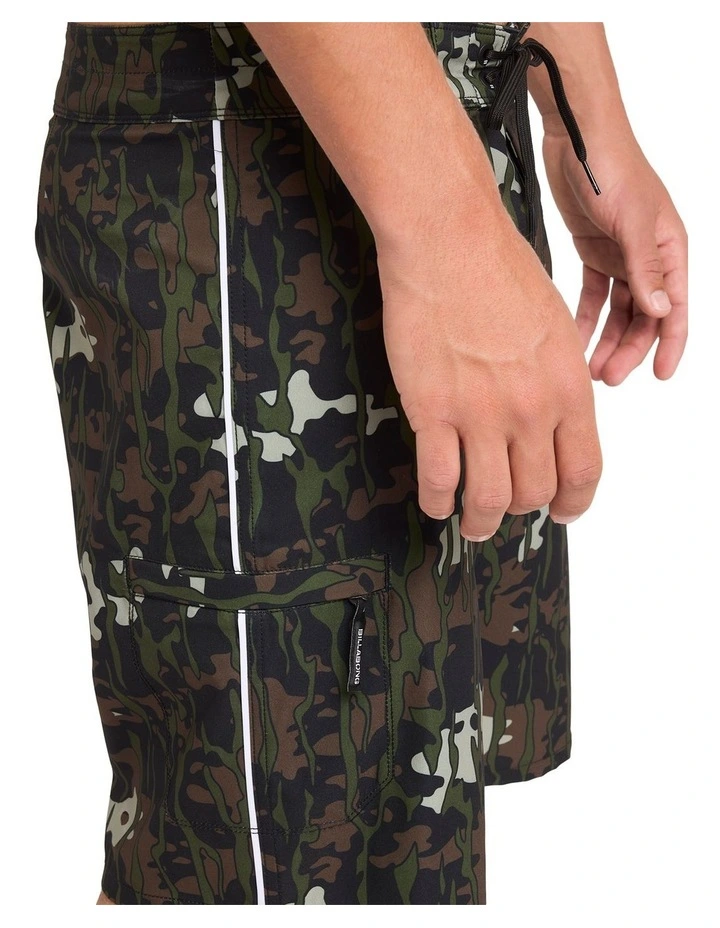 Piped Pro Performance Boardshorts 20 in Camo image 4