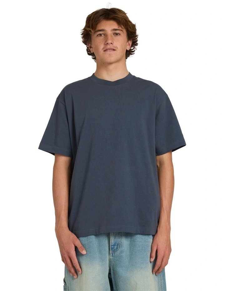 Arch Up T-shirt in Dirt Navy image 1