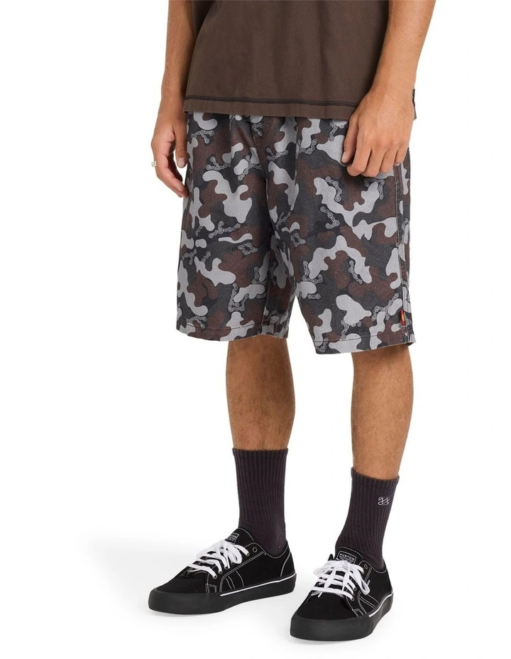 Otis Jimmy 21 Walkshorts In Black image 3