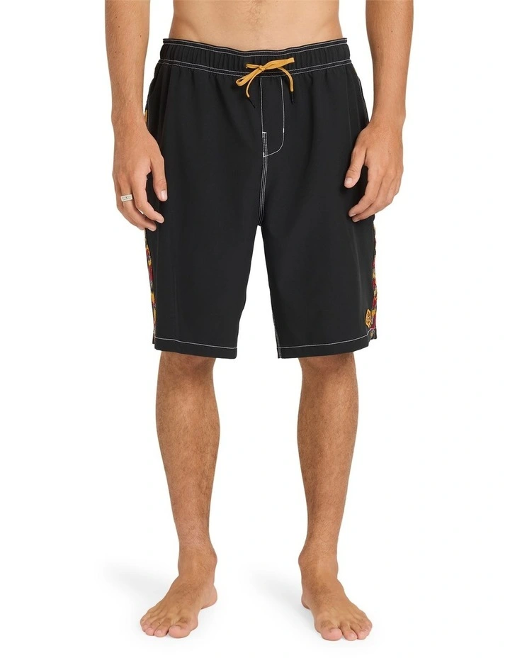 Otis Estuary Layback 17 Boardshorts In Black image 1