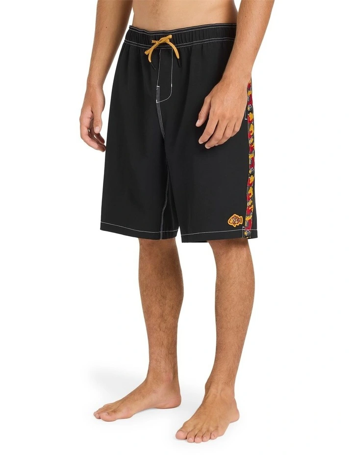 Otis Estuary Layback 17 Boardshorts In Black image 3