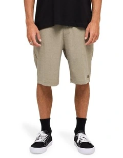 Crossfire 21 Inch Hybrid Shorts in Khaki