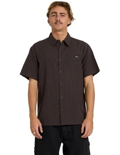 Mogul Short Sleeve Shirt in Raven