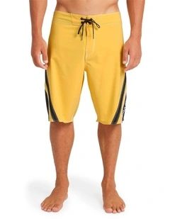 Fluid 2K Pro 21 Inch Boardshorts in Sun