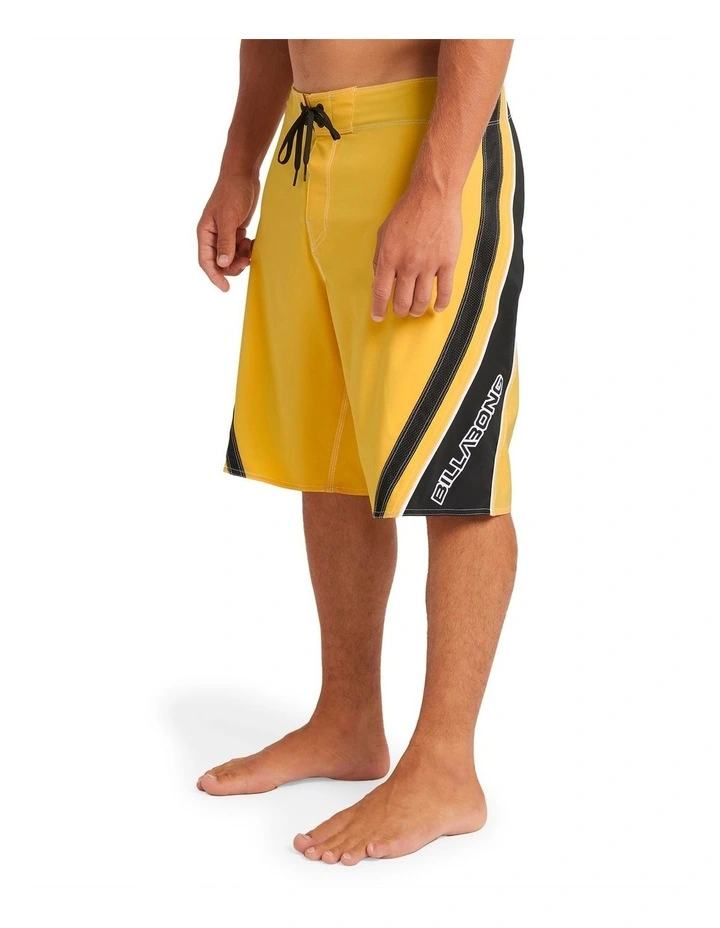 Fluid 2K Pro 21 Inch Boardshorts in Sun image 3