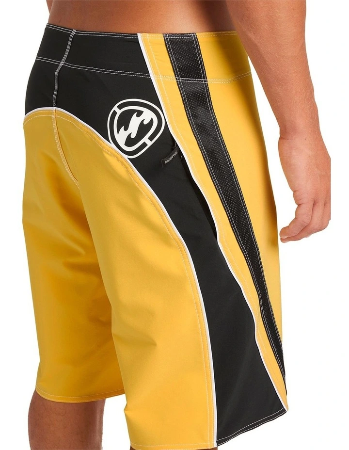 Fluid 2K Pro 21 Inch Boardshorts in Sun image 4
