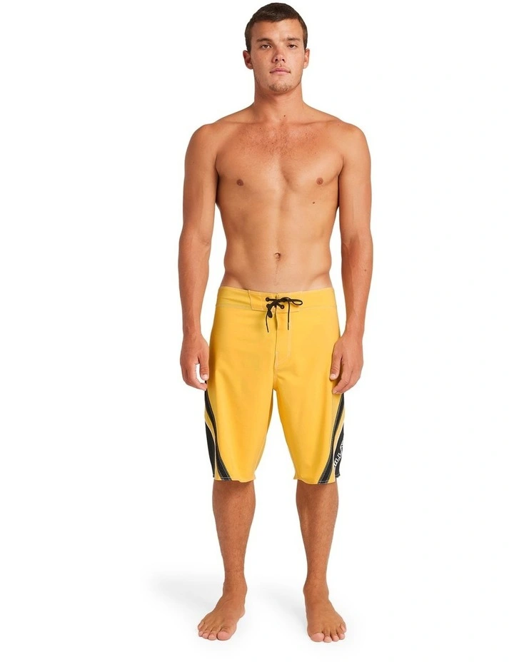 Fluid 2K Pro 21 Inch Boardshorts in Sun image 5