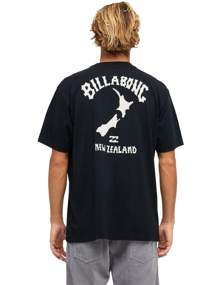 Fern Island T-Shirt in Black image 2