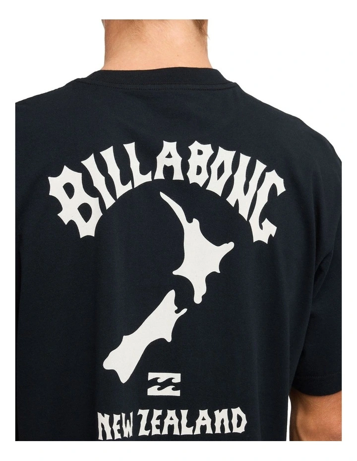 Fern Island T-Shirt in Black image 4