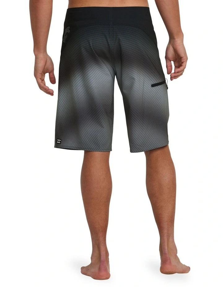 Fluid Pro 21 Boardshorts in Black image 2