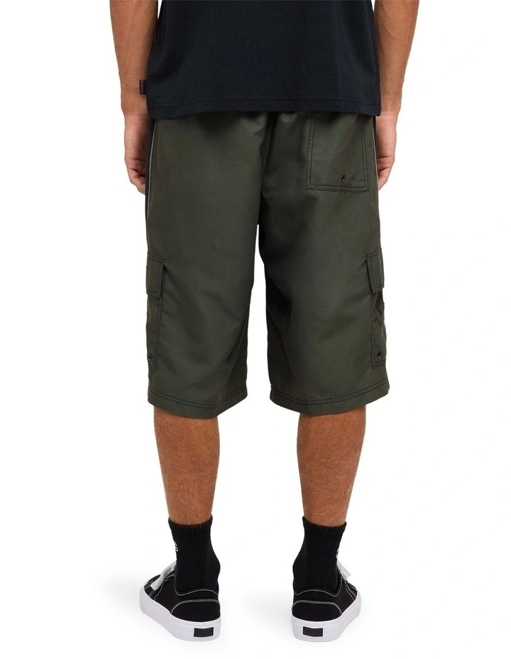 Throw On 3.0 22 Boardshorts In Forest image 2