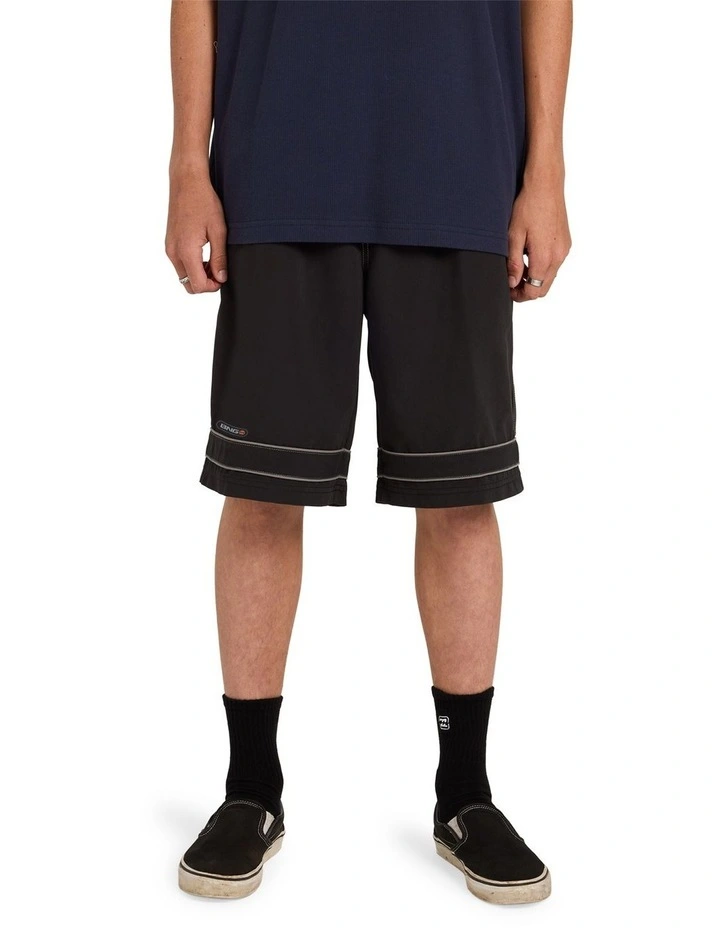 Throw On 2.0 22 Boardshorts In Black image 1
