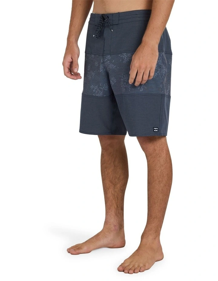 Tribong 18.5 Boardshorts In True Navy image 3