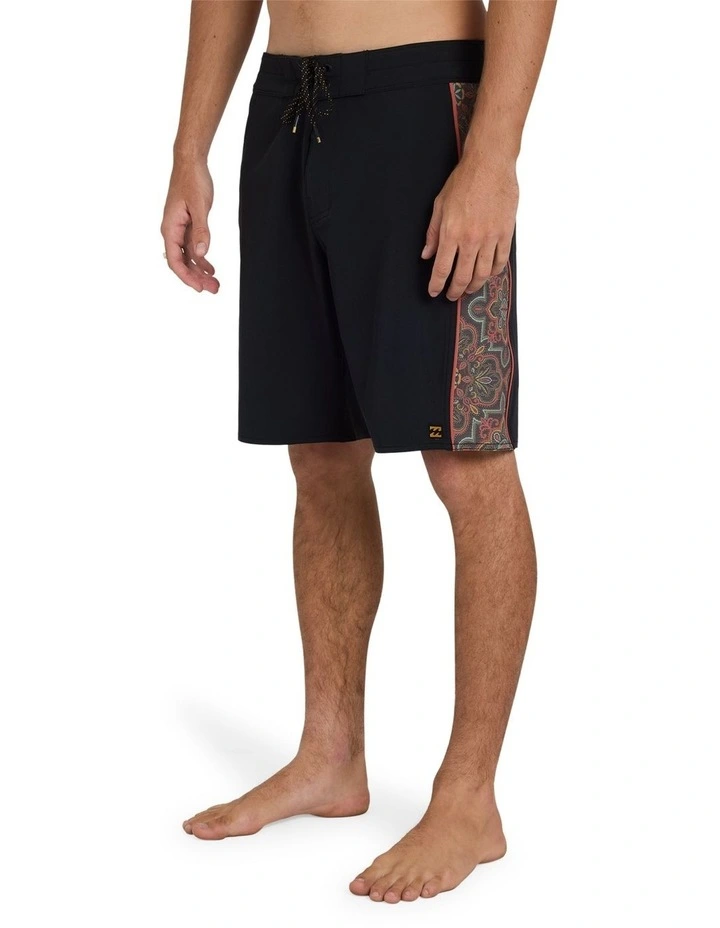 Dbah Pro 19 Boardshorts In Black image 3