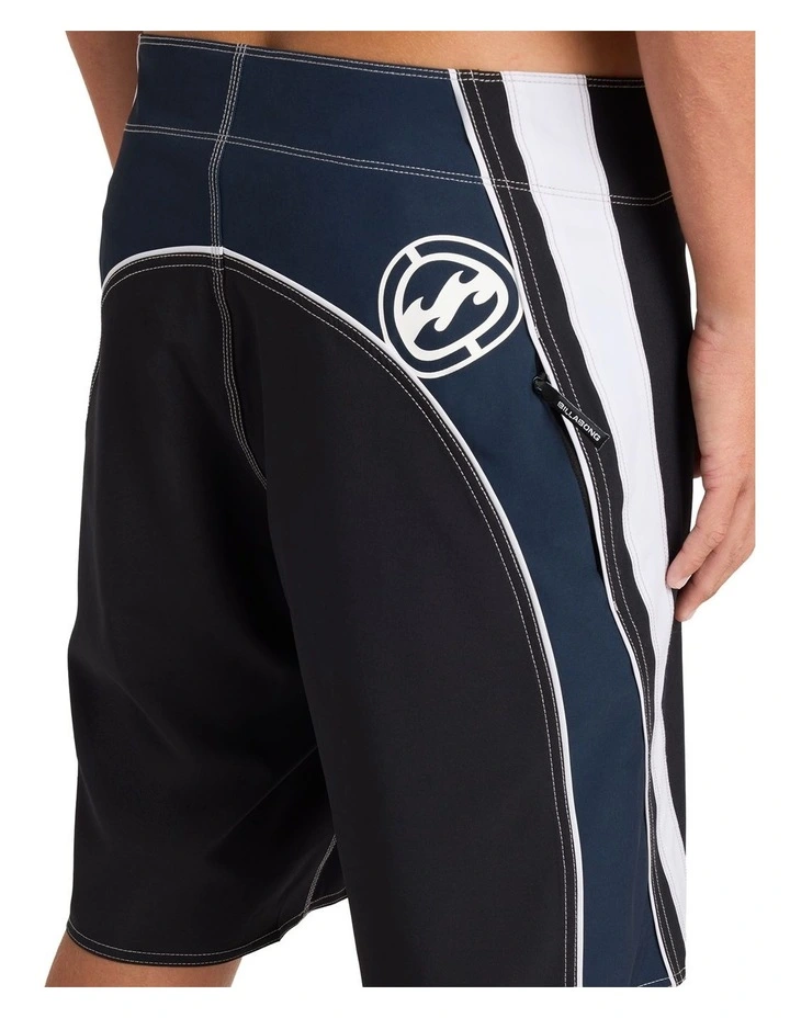 Fluid 2K Pro 21 Boardshorts In Phantom image 4