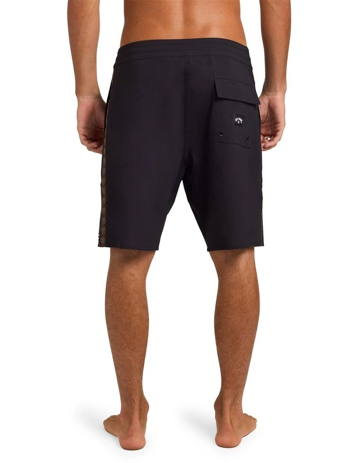 Wategos Lo Tide 17.5 Boardshorts In Black image 2