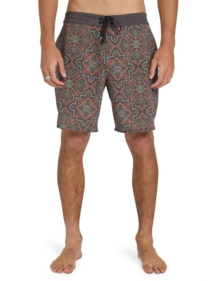 Good Times Lo Tide 17.5 Boardshorts In Slate Black image 1
