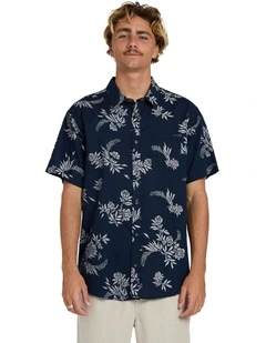 Sundays Short Sleeve Shirt True in Navy
