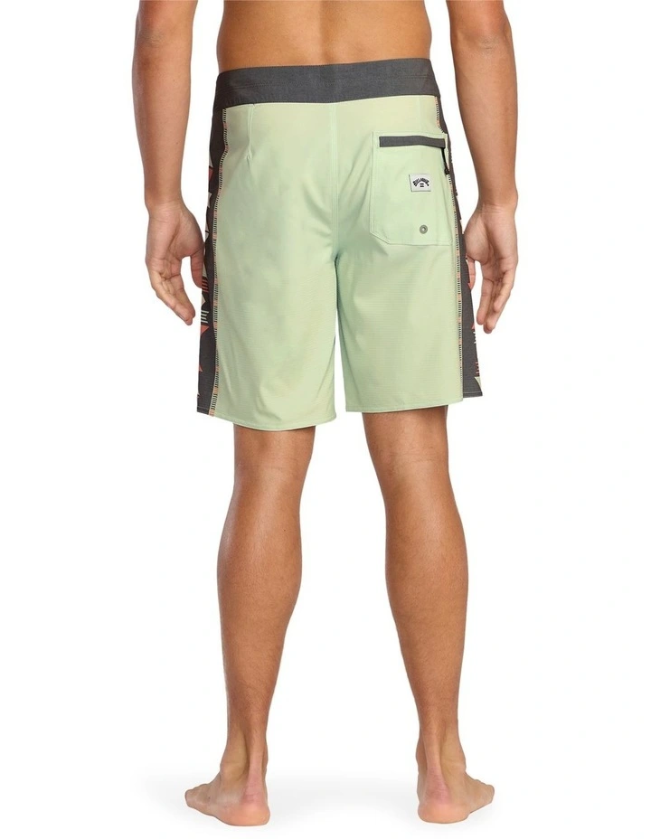 Sundays 18.5 Inch Boardshorts in Green Ash image 2