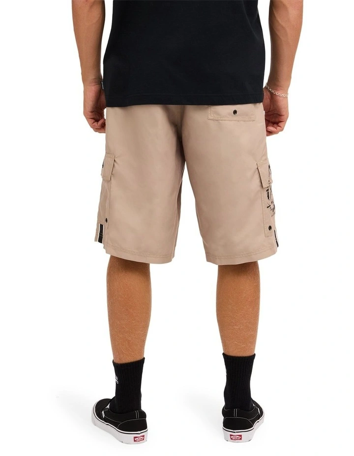 Throw On 3.0 23 Inch Boardshorts In Sand image 2