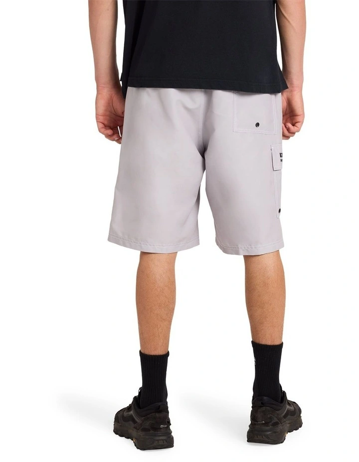 Throw On 22 Inch Boardshorts In Ash image 2