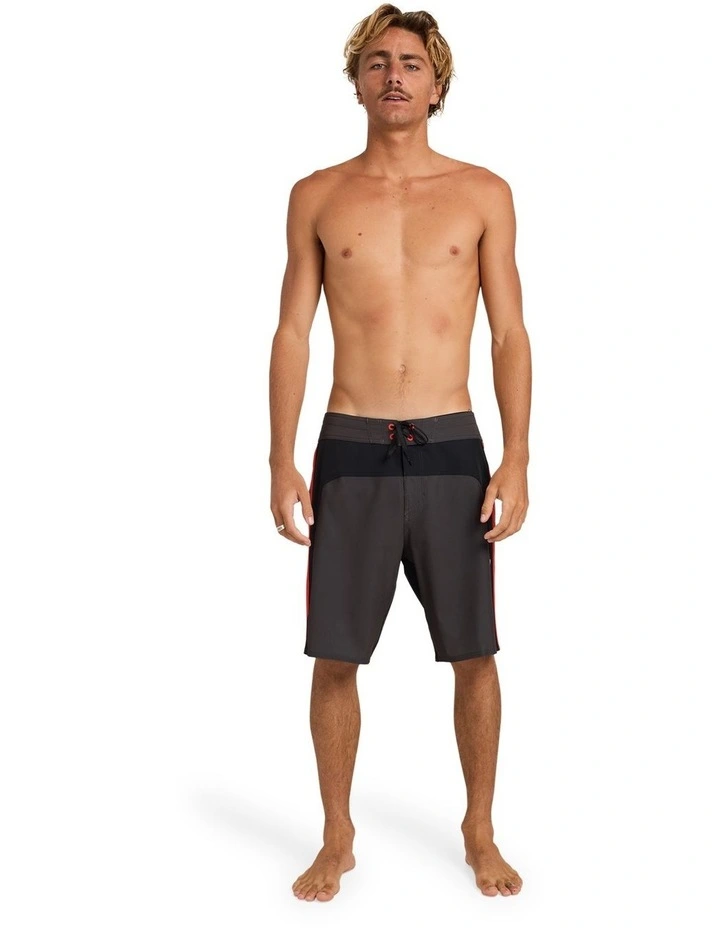 M7 Pro 20 21 Inch Boardshorts In Raven image 5