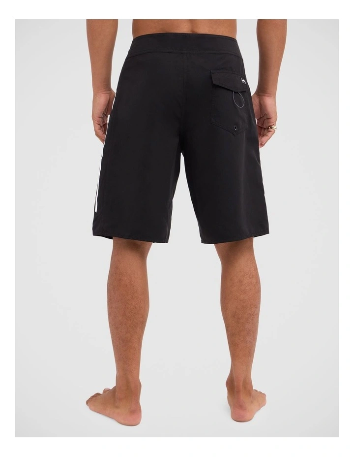 Shadow Cut OG 20 Inch Boardshorts In Black image 2