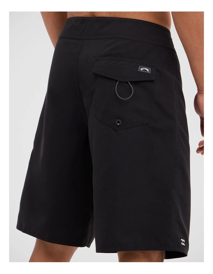 Shadow Cut OG 20 Inch Boardshorts In Black image 4