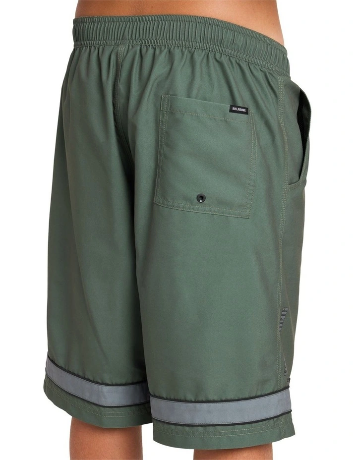 Throw On 2.0 22 Inch Boardshorts In Dirty Olive image 4