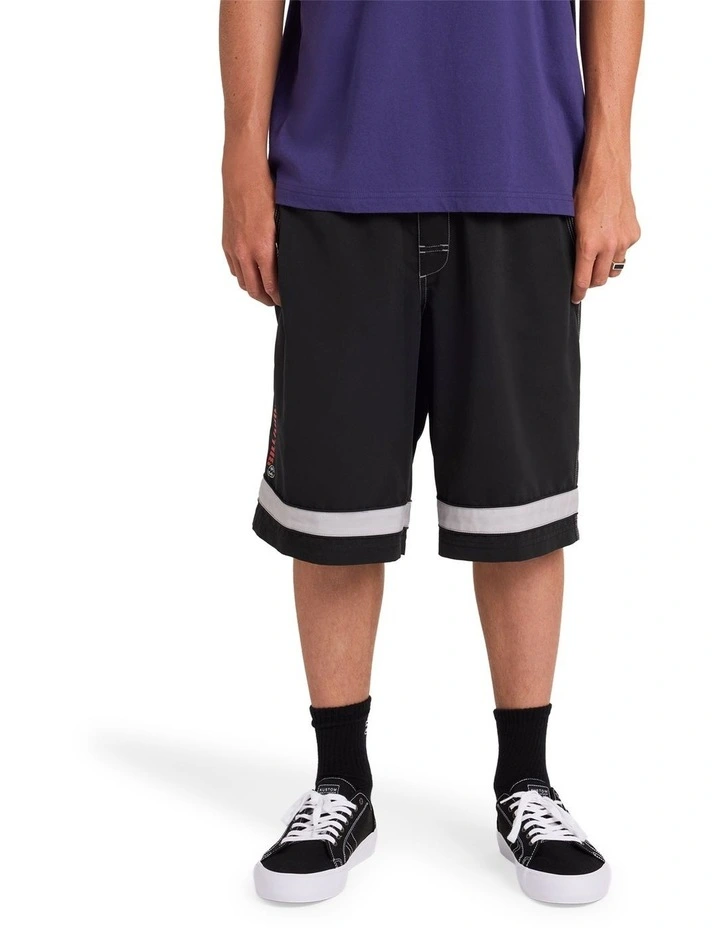 Throw On 2.0 22 Inch Boardshorts In Off Black image 1