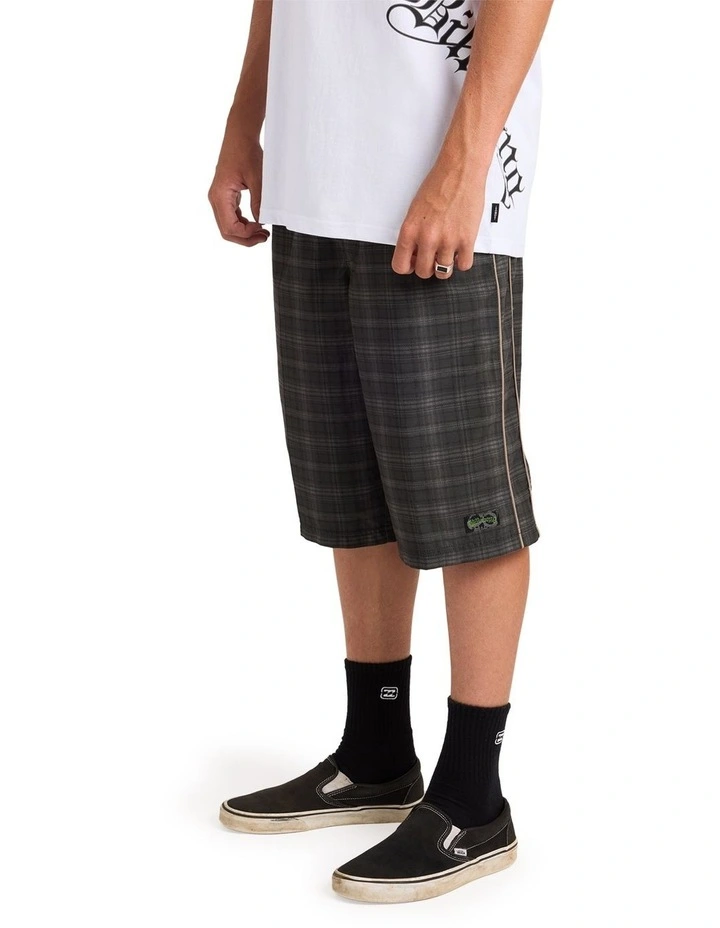 Immortal Check Throw On 23 Inch Boardshorts In Moss image 3