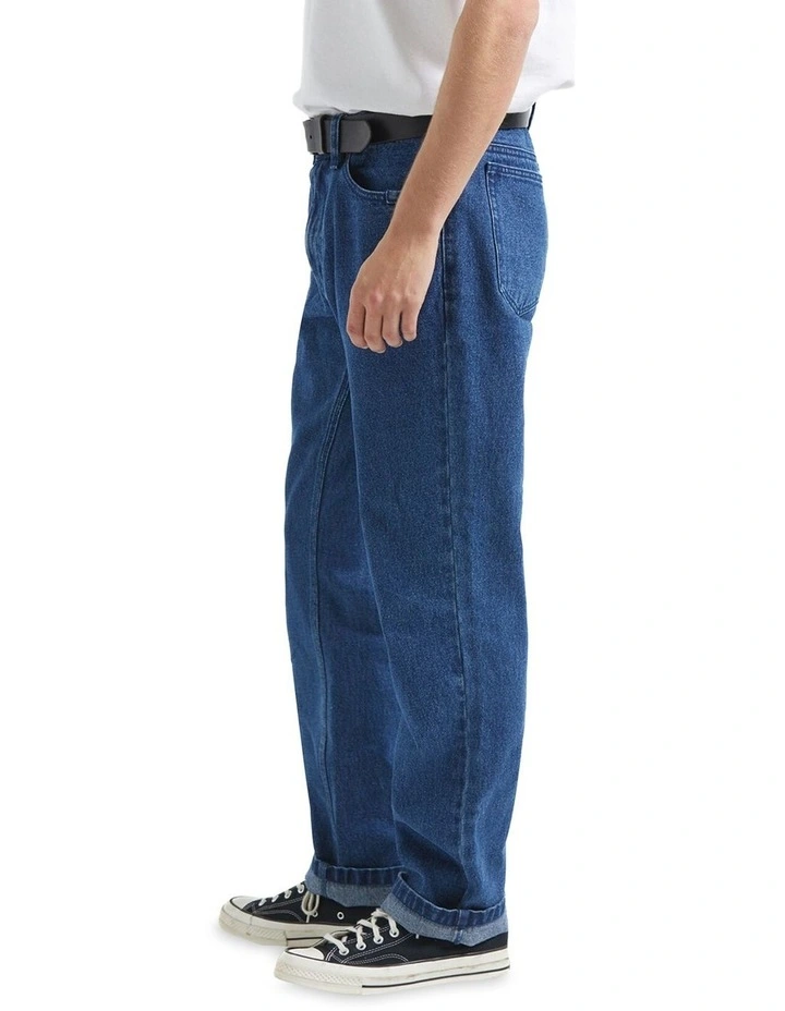 Builders 5 Pocket Jeans Pant in Medium Wash Denim image 3